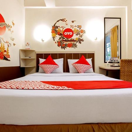 Oyo 167 Dago'S Hill Hotel Бандунг Екстер'єр фото